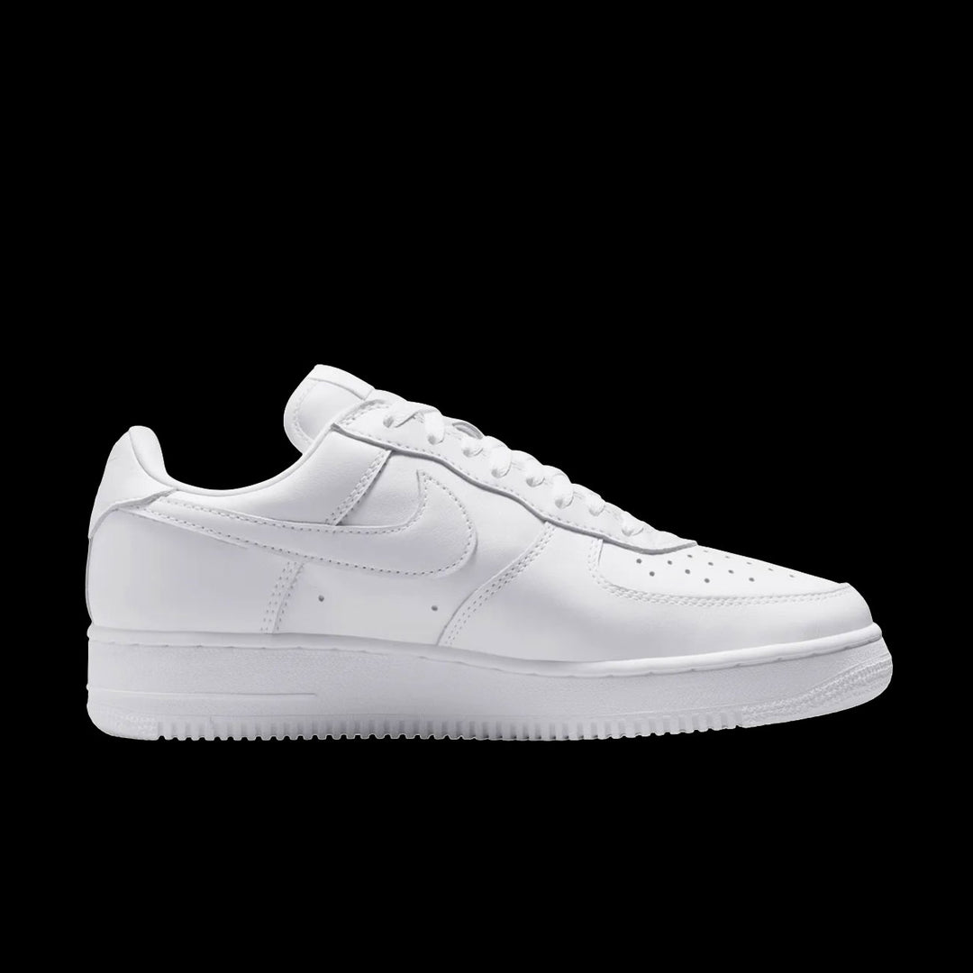 Nike Air Force 1 &