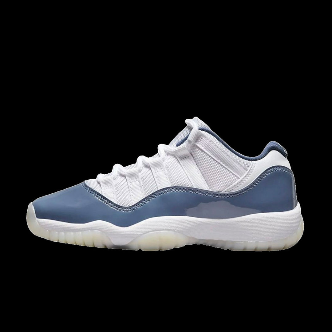 Air Jordan 11 Retro Low (GS) (White/Midnight Navy-Diffused Blue)