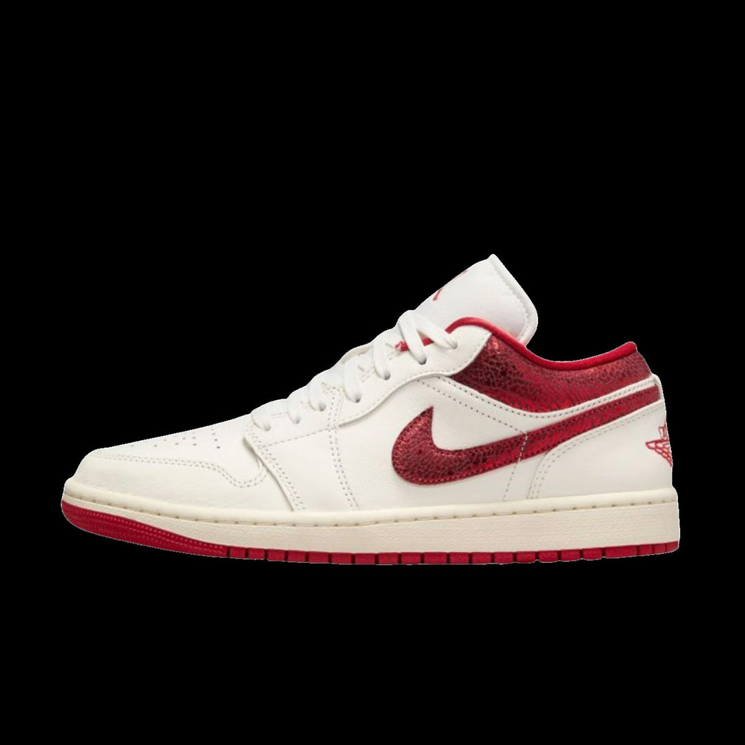 Team Red Aj1 Low WMNS Air Jordan Low SE (Sail/Varsity Red