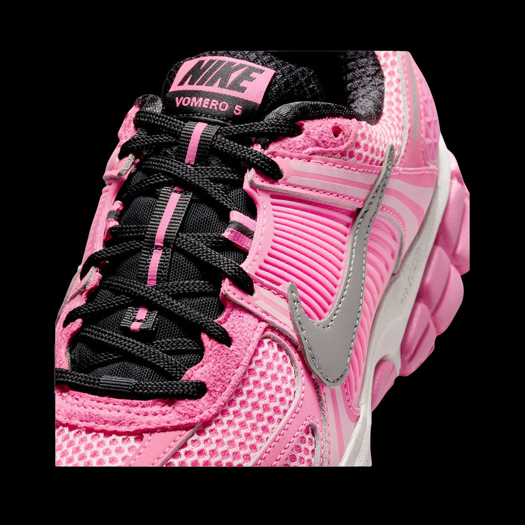 WMNS Nike Zoom Vomero 5 (Pink Glow/Metallic Silver-Pearl Pink)