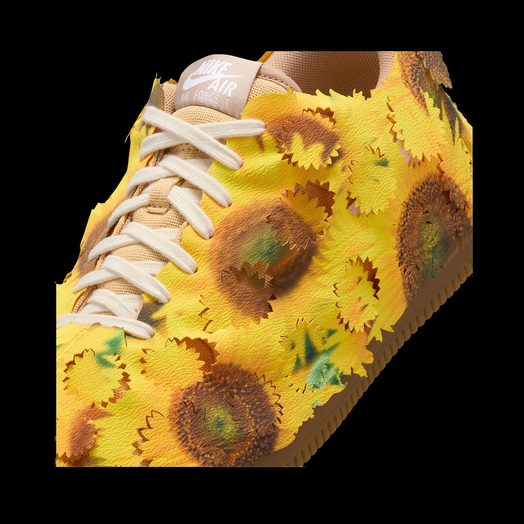 Nike Air Force 1 &