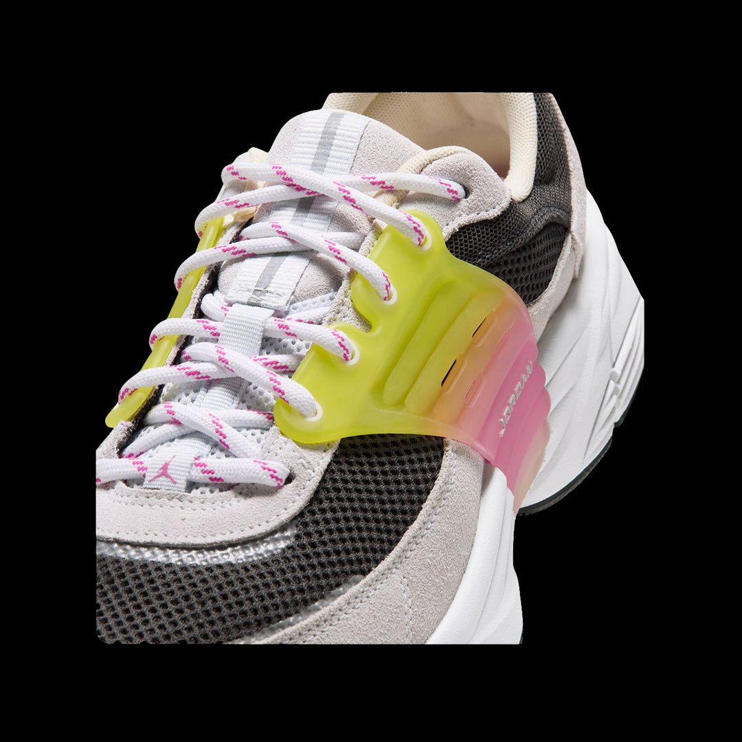 Jordan Trunner O/S (Off White/Fire Pink-Anthracite)