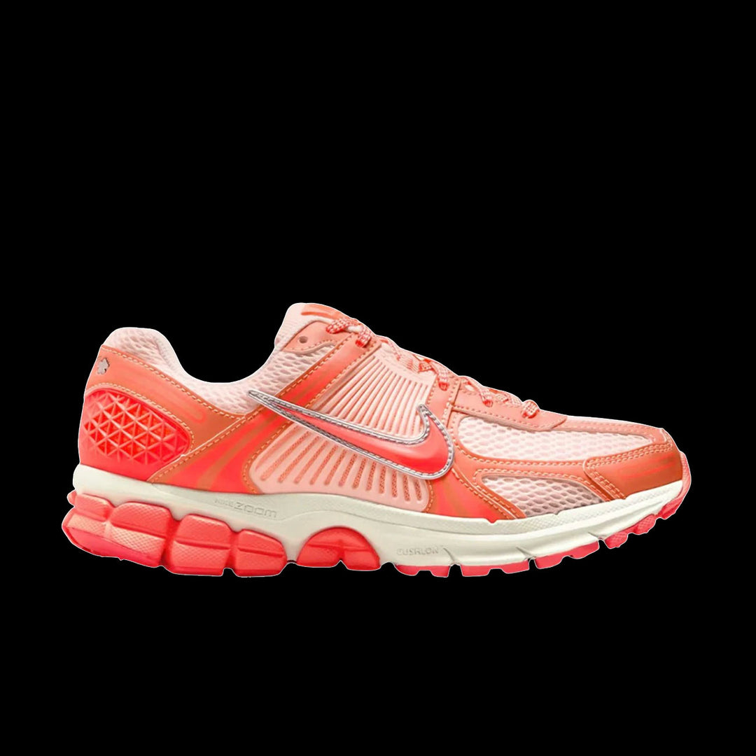 WMNS Nike Zoom Vomero 5 (Crimson Tint/Hot Lava-Orange Pulse-Sail)