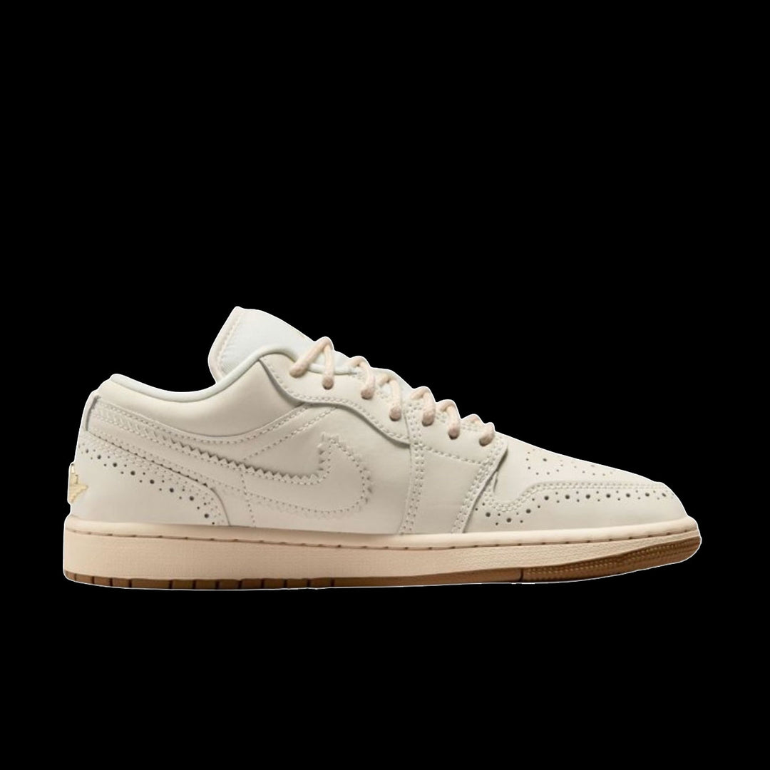 WMNS Air Jordan 1 Low SE (Chalk/Chalk-Metallic Gold-Pearl White)